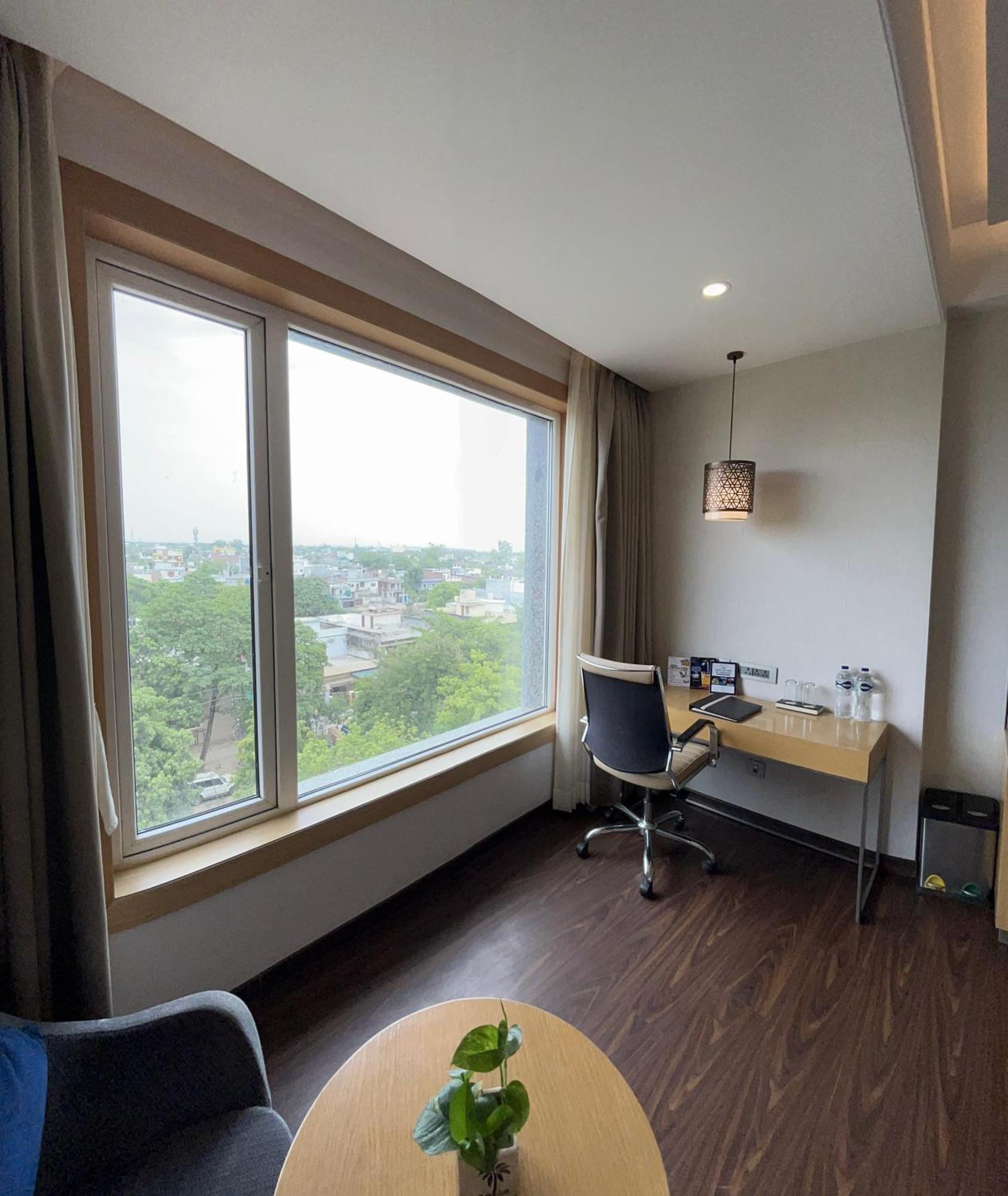 The Fern Residency Sarnath Hotell Varanasi Eksteriør bilde